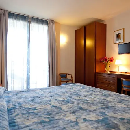 ホテル Idania バルドリーノ