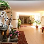 Idania باردولينو