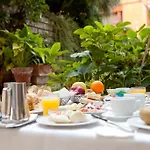 Hotel Idania