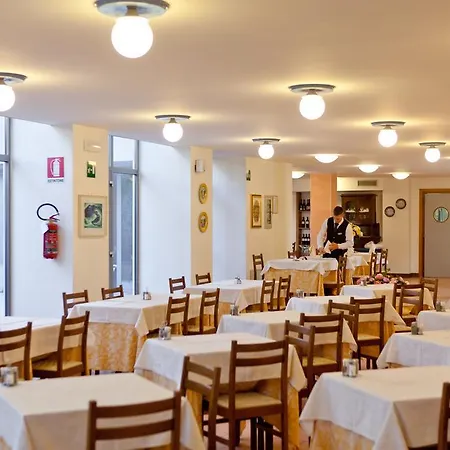 Hotel Idania