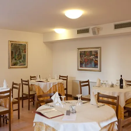 Idania Ξενοδοχείο