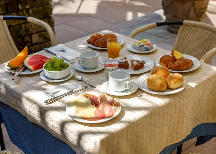 Ξενοδοχείο Idania 3*